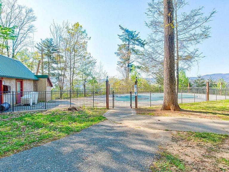 Amazing Views, Pool, Hot Tub, Game Room Sevierville Extérieur photo